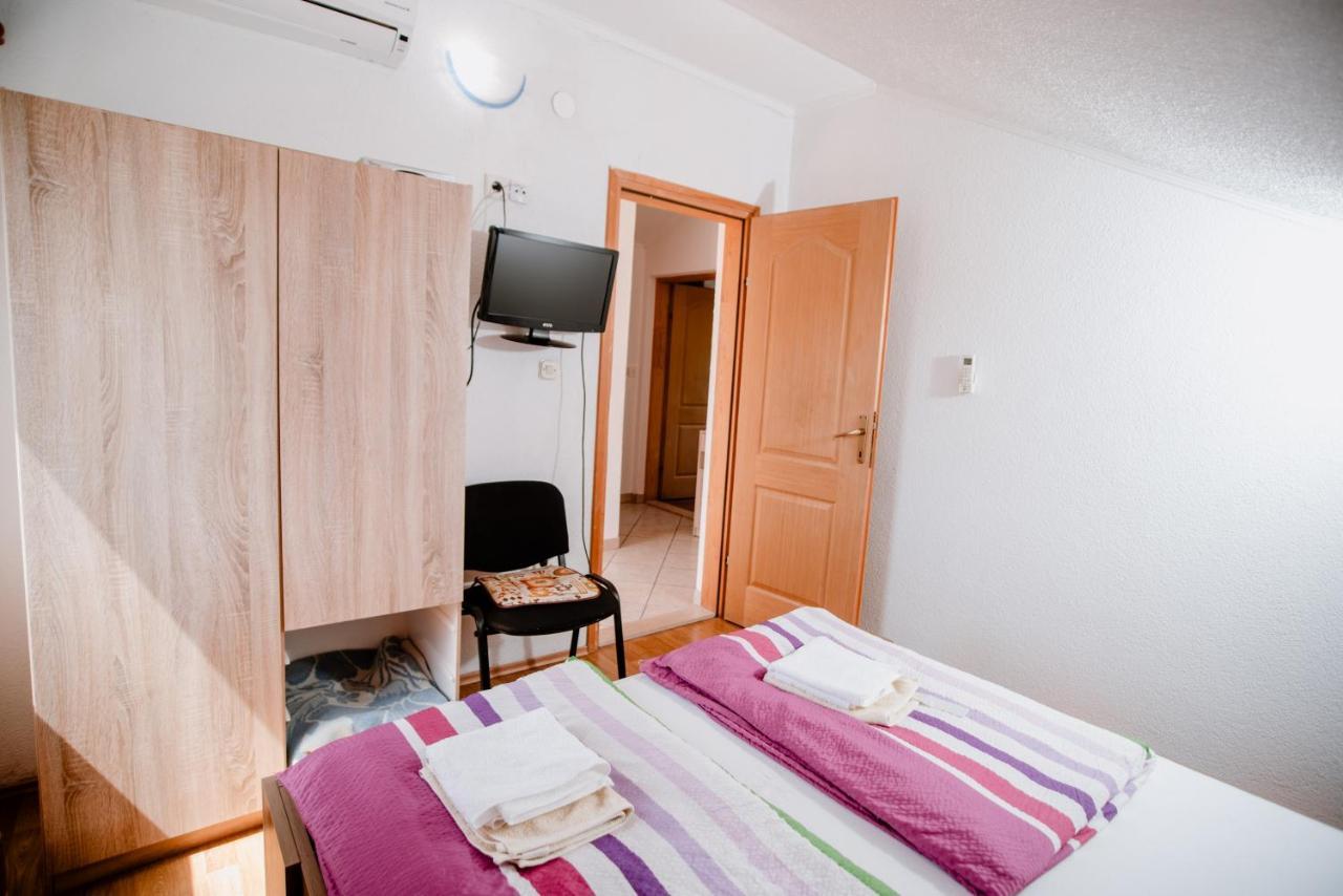 Apartmens Leona Leilighet Karlobag Eksteriør bilde